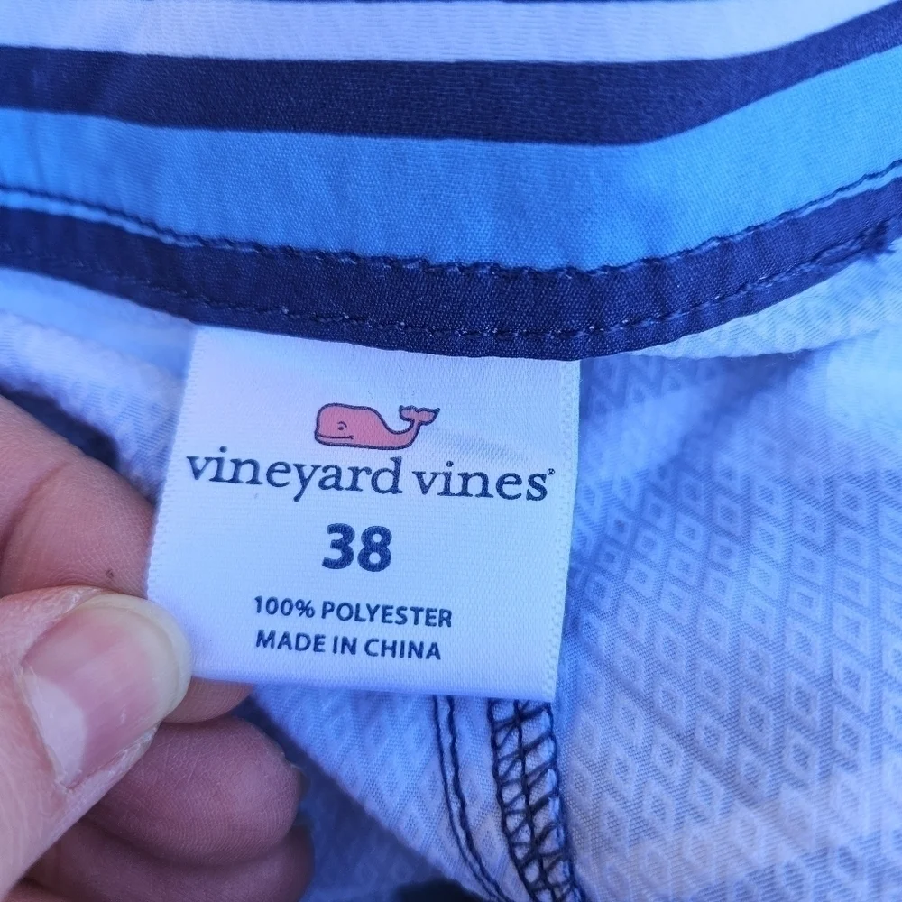 Vineyard Vines blue and white striped board shorts with fish sharks size 38